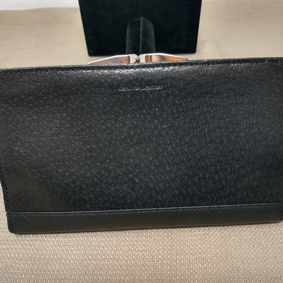 DIVINITY BRAND BLACK LEATHER TRIFOLD WALLET - Picture 7 of 8